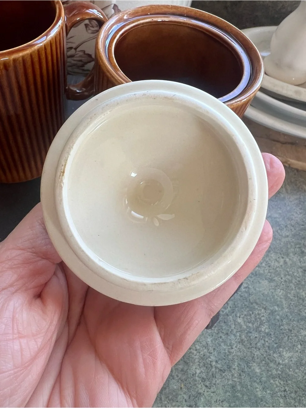 Vintage MCM Ribbed Ceramic Creamer and Sugar Set - Warm Amber